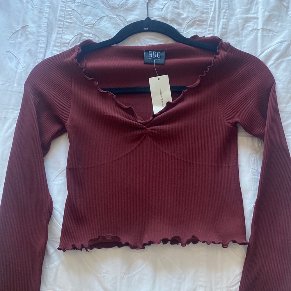 Women’s BOG Urban Outfitters cropped long sleeve